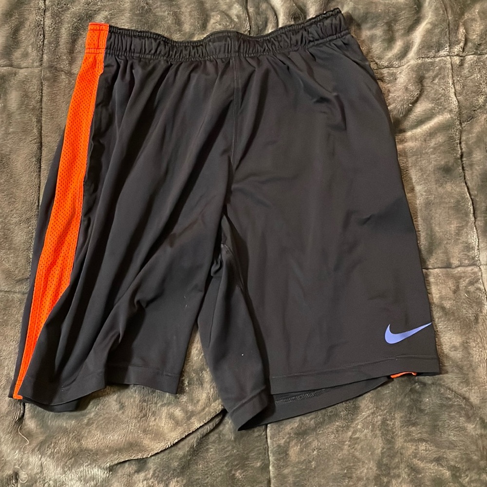 Nike Dri Fit Men’s Training Shorts Size M Navy/Orange